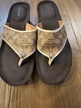 Coach Signature C Platform Thong Sandal Flip Flops